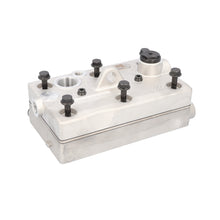 Load image into Gallery viewer, Air Compressor Cylinder Head Fits Mercedes Axor OE 0011305915 Febi 186342