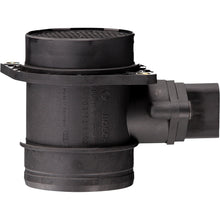 Load image into Gallery viewer, Air Flow / Mass Meter Fits Volkswagen Bora 4motion Golf Variant Jetta Febi 28572
