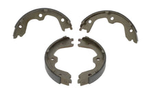 Load image into Gallery viewer, Rear Parking Brake Drum Shoe Set Fits Infiniti Nissan Ferodo FSB4005