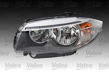 Load image into Gallery viewer, Front Left Headlight Halogen Headlamp Fits BMW 1 Series 63117263641 Valeo 44612