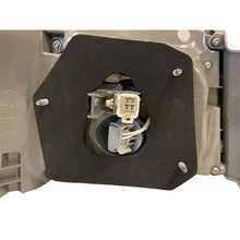 Load image into Gallery viewer, Avensis Rear Right Outer Light Brake Lamp Fits Toyota OE 8155005270 Valeo 44906