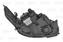 Load image into Gallery viewer, Front Left Headlight Xenon Headlamp Fits Range Rover LR096201 Valeo 450435