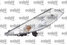 Load image into Gallery viewer, Juke Front Left Indicator Light Fits Nissan 26125-1KL0A Valeo 44977