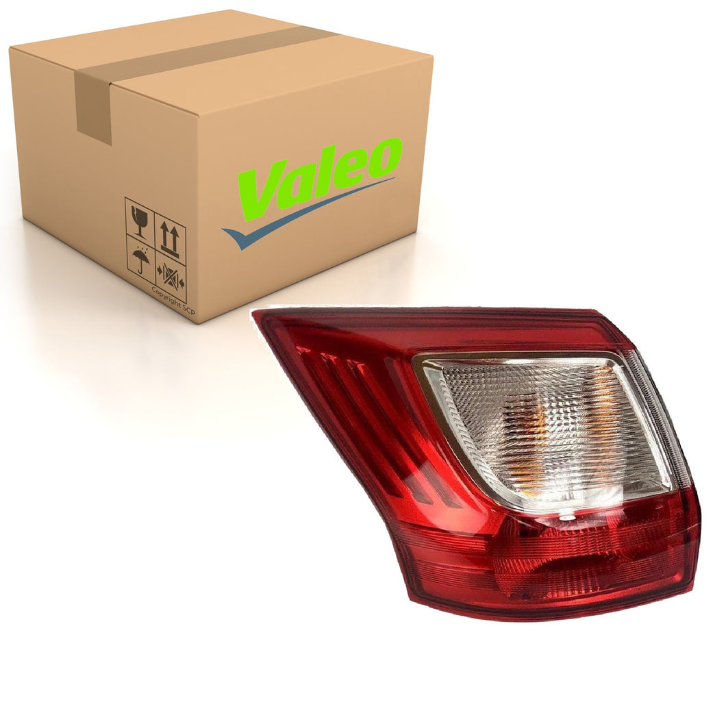C-Max Rear Left Outer Light Brake Lamp Fits Ford OE 1686891 Valeo 44447