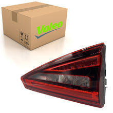 Load image into Gallery viewer, Q30 LED Rear Right Inner Light Brake Lamp Fits Infiniti 26540-5DA0A Valeo 47068