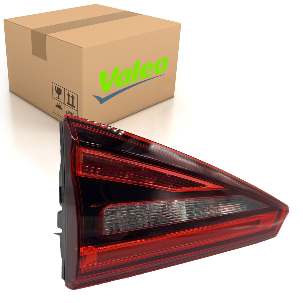 Q30 LED Rear Left Inner Light Brake Lamp Fits Infiniti 26545-5DA0A Valeo 47067