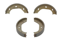 Load image into Gallery viewer, Rear Parking Brake Drum Shoe Set Fits Alfa Romeo BMW OE 6052463 Ferodo FSB92