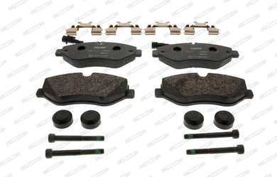 Front Brake Pad Set Fits Nissan Renault Trucks OE 5001868606 Ferodo FVR4053
