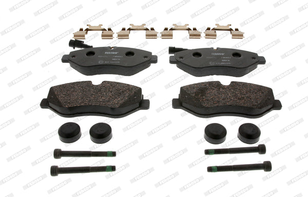 Front Brake Pad Set Fits Nissan Renault Trucks OE 5001868606 Ferodo FVR4053