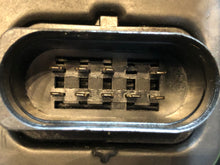 Load image into Gallery viewer, Amarok Front Left Headlight Halogen Headlamp Fits VW OE 2H2941015H Valeo 44881