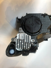 Load image into Gallery viewer, Q30 Front Right Headlight Halogen Headlamp Fits Infiniti 260105DB0A Valeo 46775