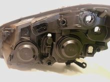 Load image into Gallery viewer, 208 Front Right Headlight Halogen Headlamp Fits Peugeot 9802221380 Valeo 44747