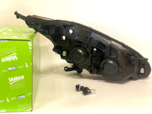 Load image into Gallery viewer, 208 Front Left Headlight Halogen Headlamp Fits Peugeot 9802221980 Valeo 44746