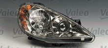 Load image into Gallery viewer, 807 Front Right Headlight Halogen Headlamp Fits Peugeot OE 620614 Valeo 88428