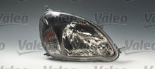 Load image into Gallery viewer, Yaris Front Right Headlight Halogen Headlamp Fits Toyota 81130-0D090 Valeo 88510