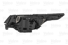 Load image into Gallery viewer, Discovery 5 Front Right Headlight Headlamp Fits Land Rover LR090643 Valeo 450420