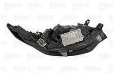 Load image into Gallery viewer, Discovery 5 Front Left Headlight Headlamp Fits Land Rover LR090644 Valeo 450421