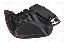 Load image into Gallery viewer, Rear Right Light Brake Lamp Fits BMW 1 Series OE 63217270098 Valeo 44647