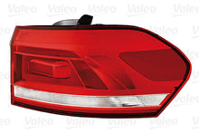 Load image into Gallery viewer, Touran Rear Right Outer Light Brake Lamp Fits VW OE 5TA945096 Valeo 47046
